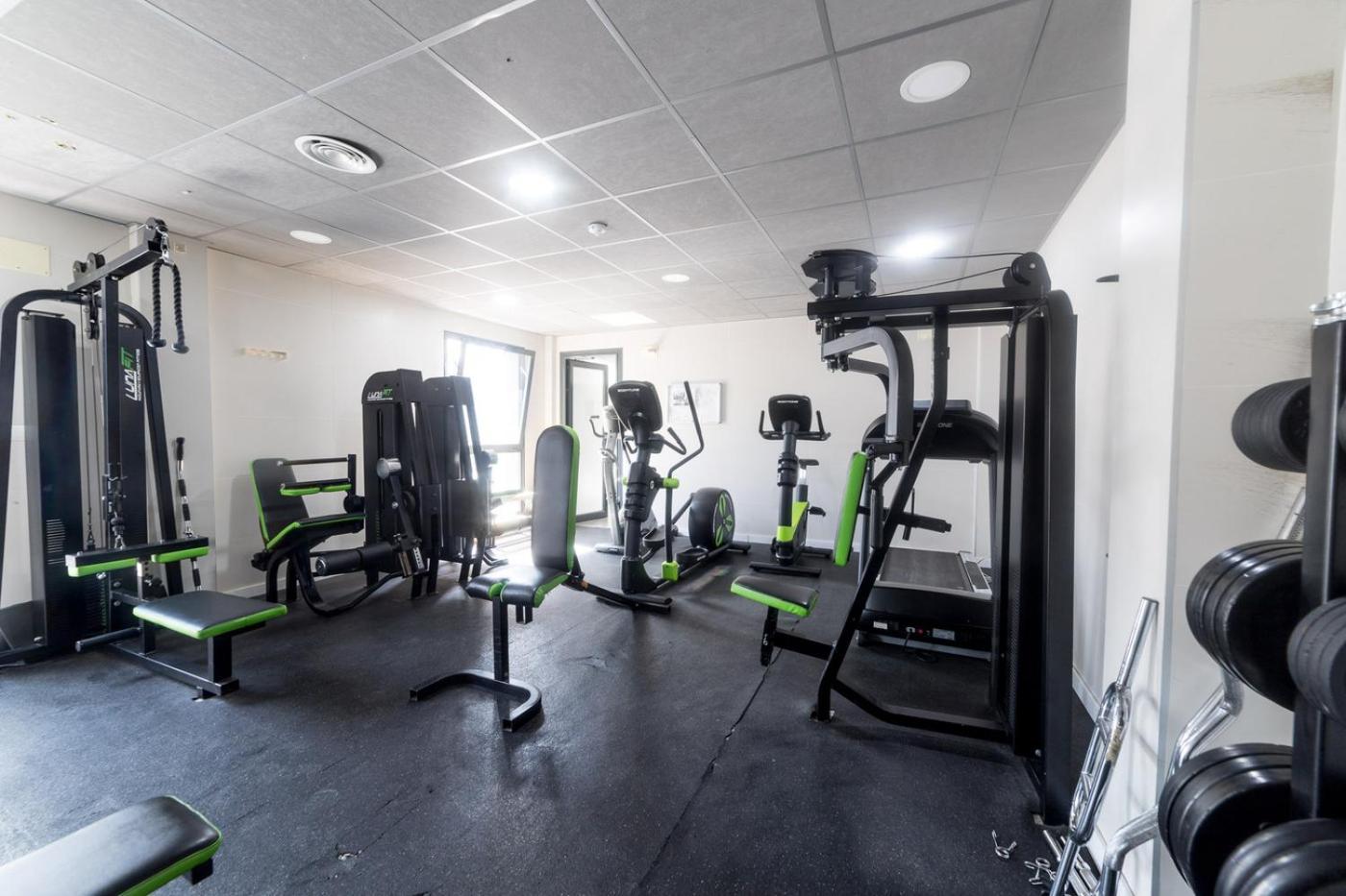 Apto. Con Piscinas Y Gym A 800 Metros De Playa Apartment