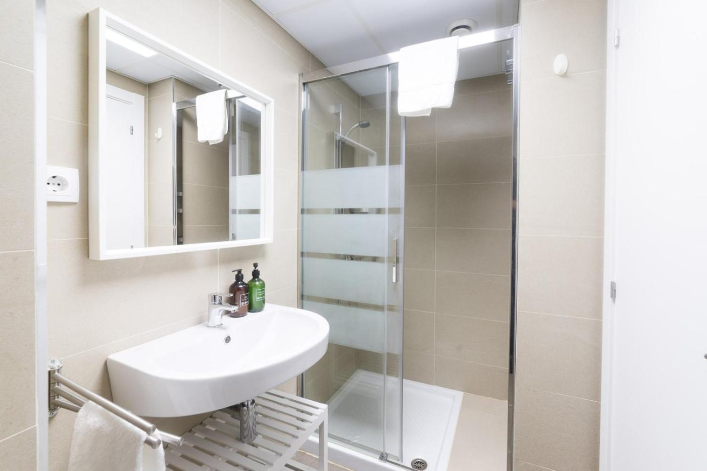 Apto. Con Piscinas Y Gym A 800 Metros De Playa Apartment