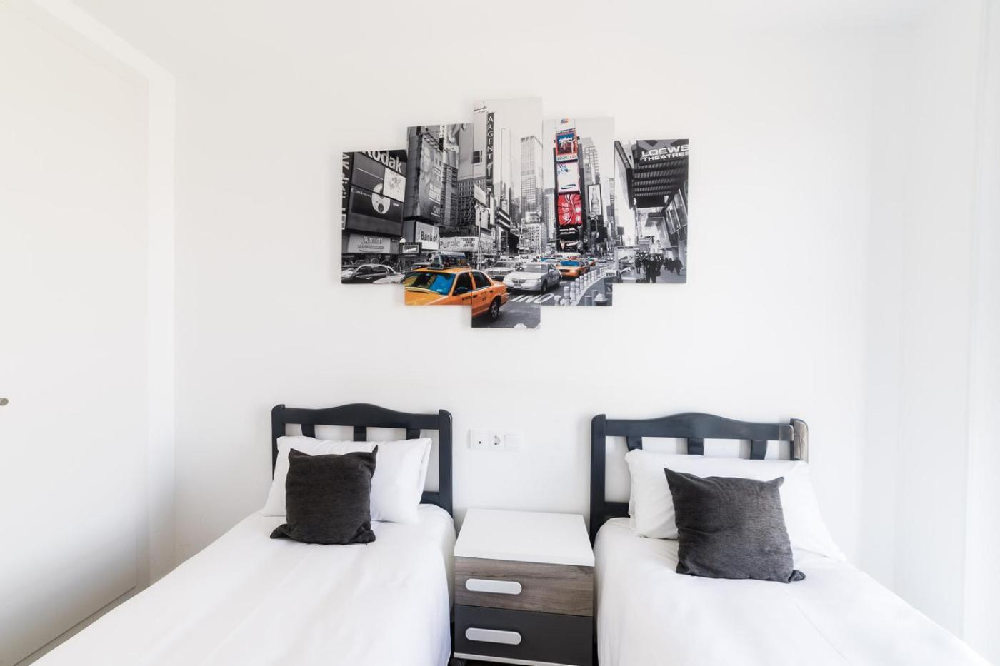 Apto. Con Piscinas Y Gym A 800 Metros De Playa Apartment *